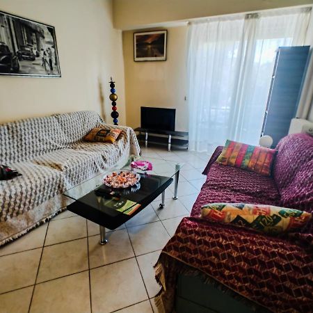 Easy Stay 001 Athena Bagian luar foto
